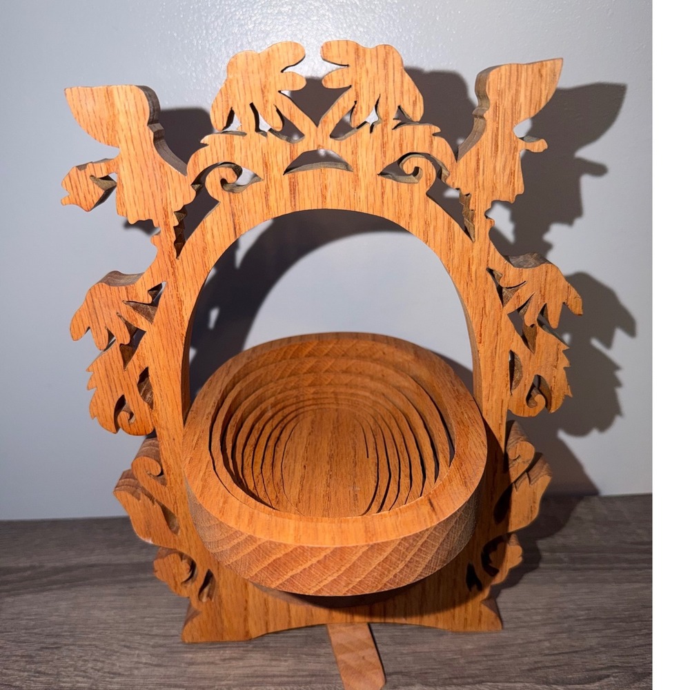 Vintage Collapsible Wooden Fruit Basket garden girl Scrollwork Oak Trivet Bowl